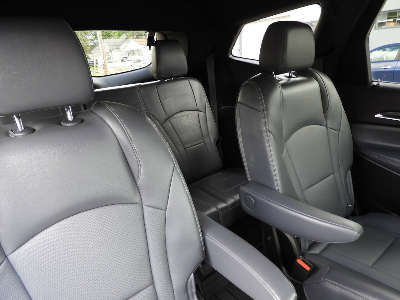 Used 2022 Buick Enclave Essence w/ Trailering Package, 5000 lbs. FWD image 35