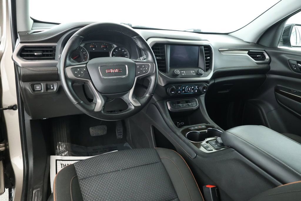 Used 2022 GMC Acadia AT4 image 10