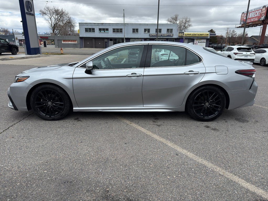 Used 2022 Toyota Camry XSE w/ Navigation Upgrade Package image 4