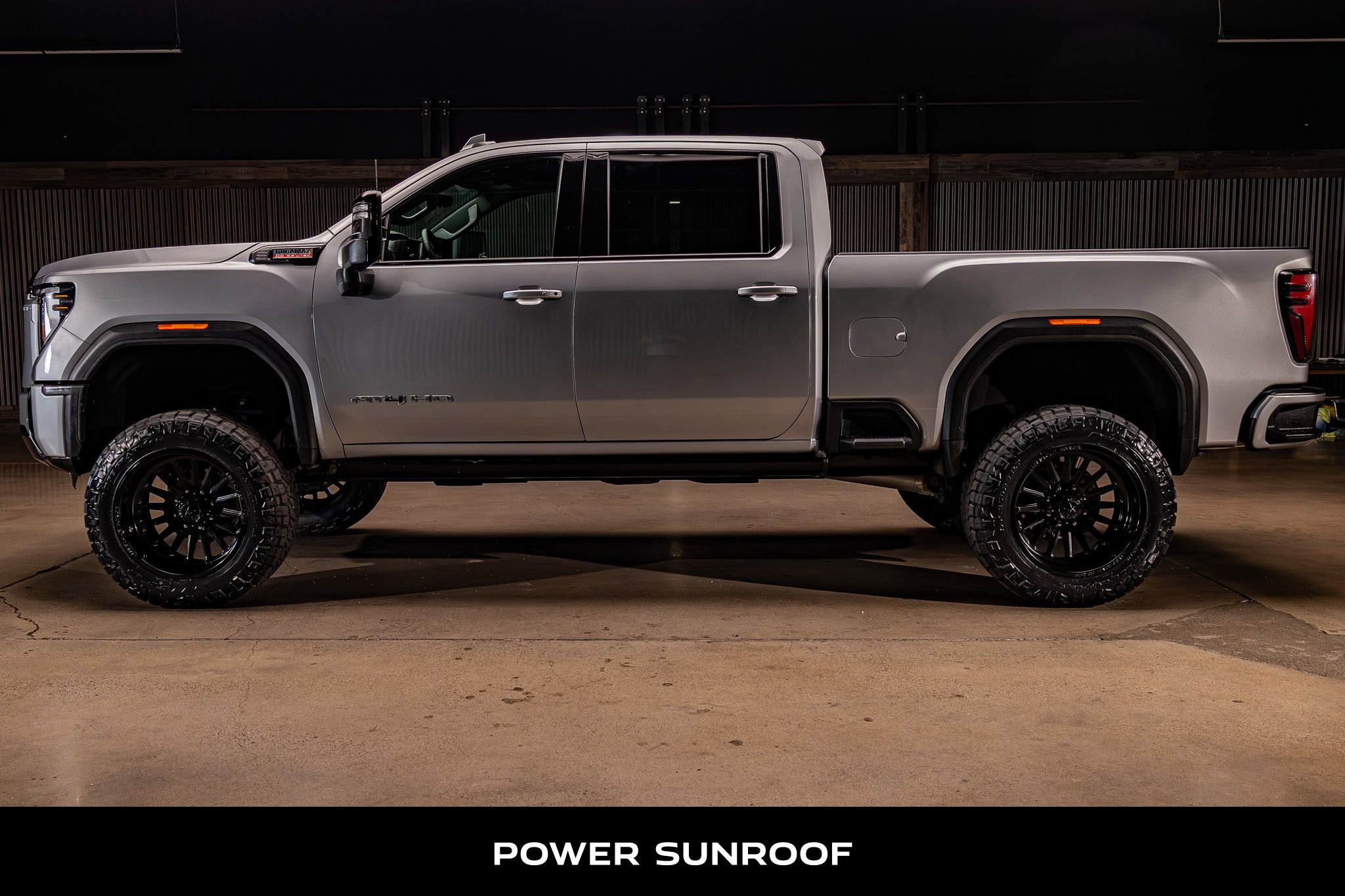 Used 2025 GMC Sierra 3500 AT4 w/ AT4 Premium Plus Package image 6