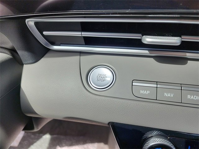 New 2025 Hyundai Elantra SEL image 24