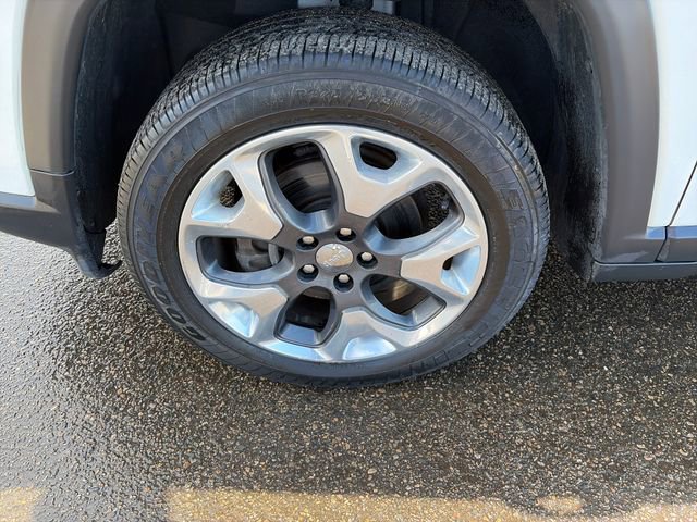 Used 2018 Jeep Compass Limited w/ Navigation Group image 14