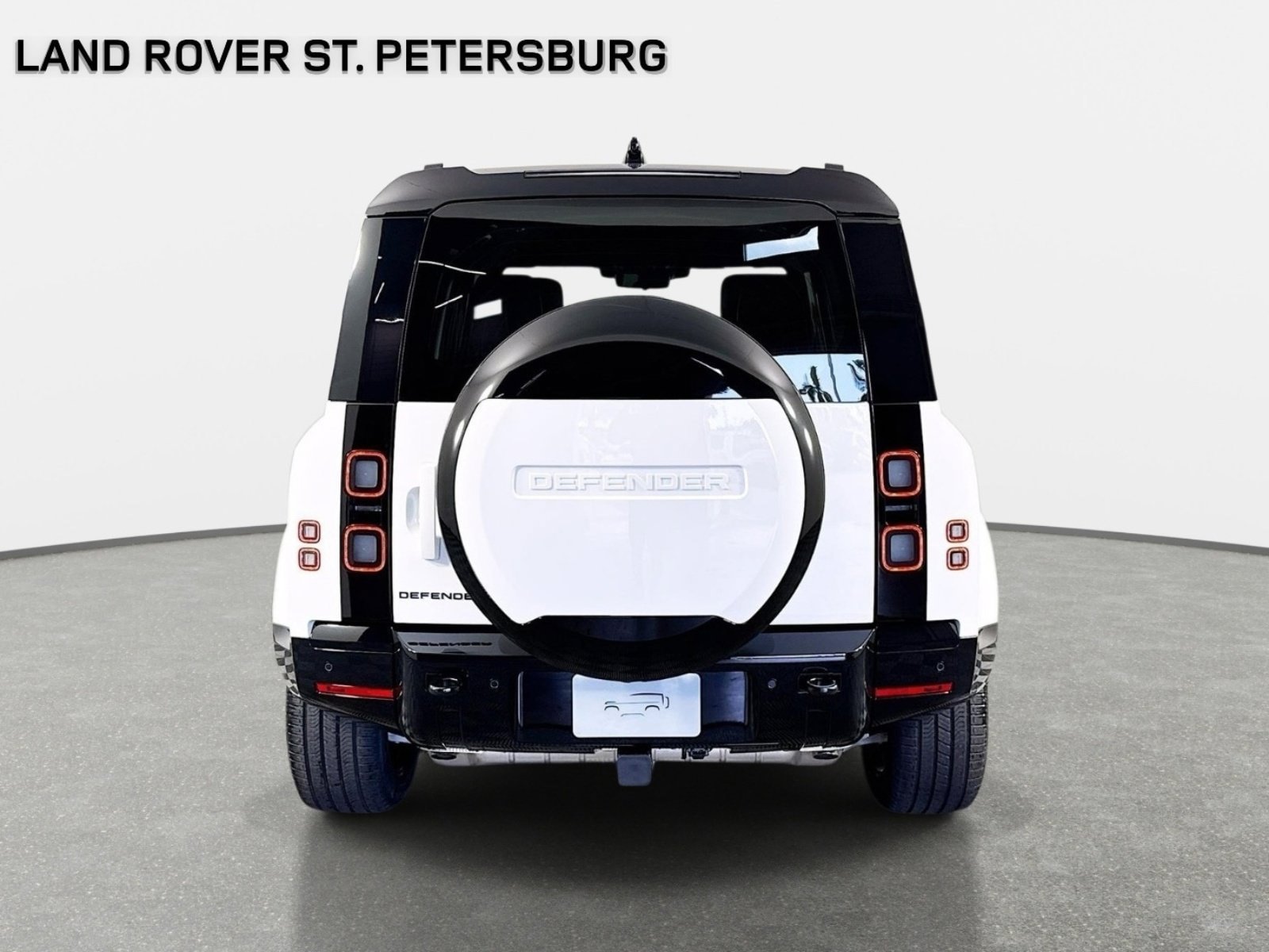 New 2026 Land Rover Defender 110 X-Dynamic SE AWD/4WD image 6