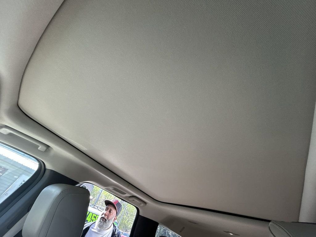 Used 2021 Ford Expedition Limited image 21