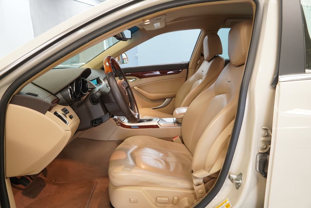 Used 2011 Cadillac CTS Luxury AWD/4WD image 5