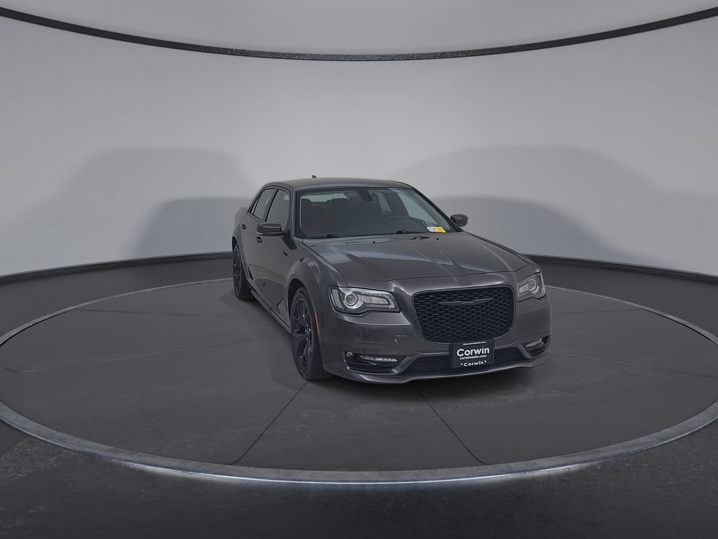 Certified 2023 Chrysler 300 Touring L w/ Comfort Group RWD image 5