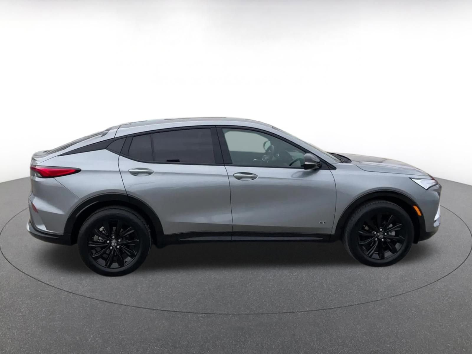 Used 2025 Buick Envista Sport Touring image 16