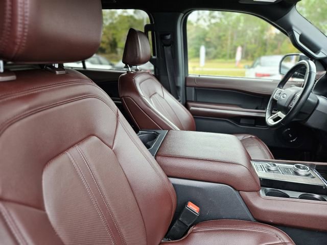 Used 2024 Ford Expedition Limited image 14