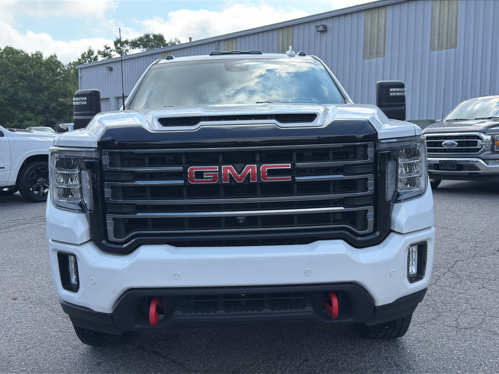 Used 2022 GMC Sierra 2500 AT4 w/ AT4 Premium Plus Package AWD/4WD image 3