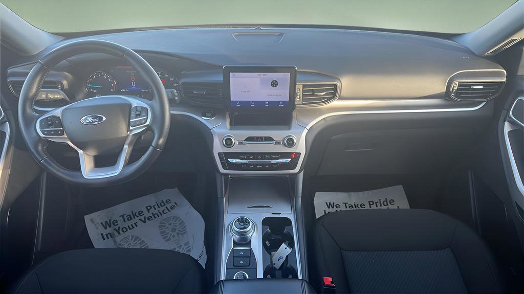 Used 2022 Ford Explorer XLT image 12