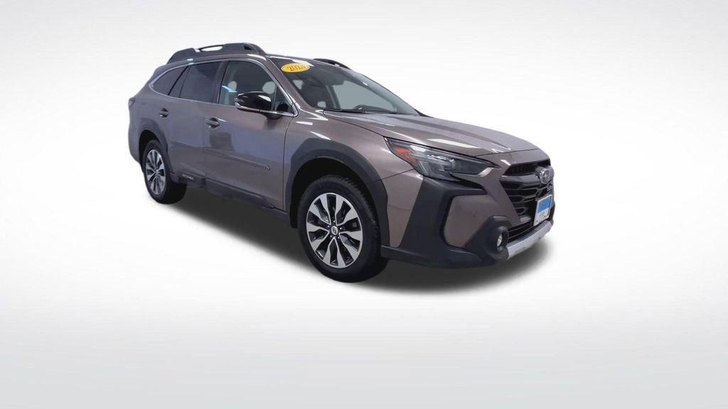 Used 2023 Subaru Outback Limited image 2
