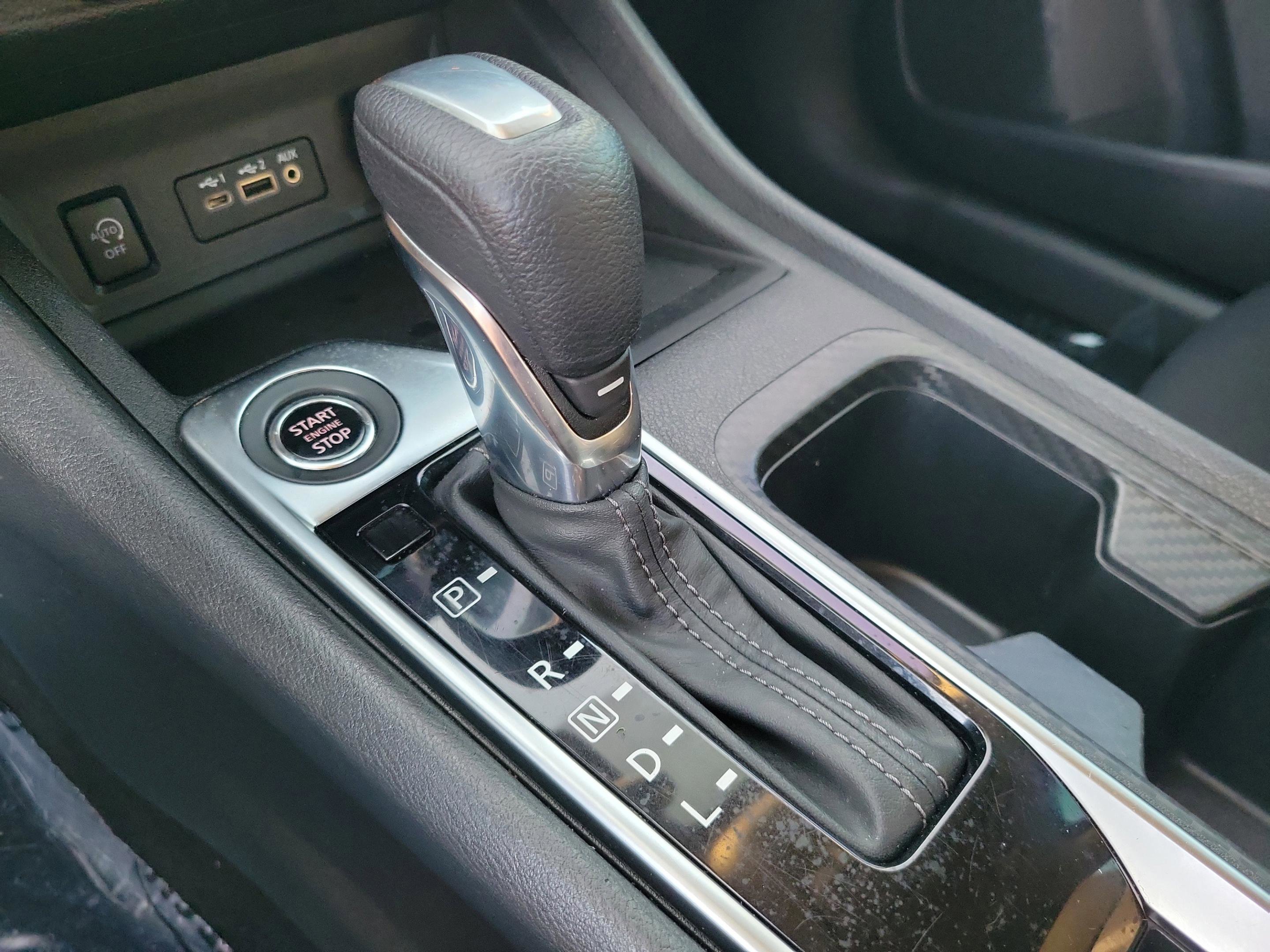 Certified 2024 Nissan Sentra SV image 32