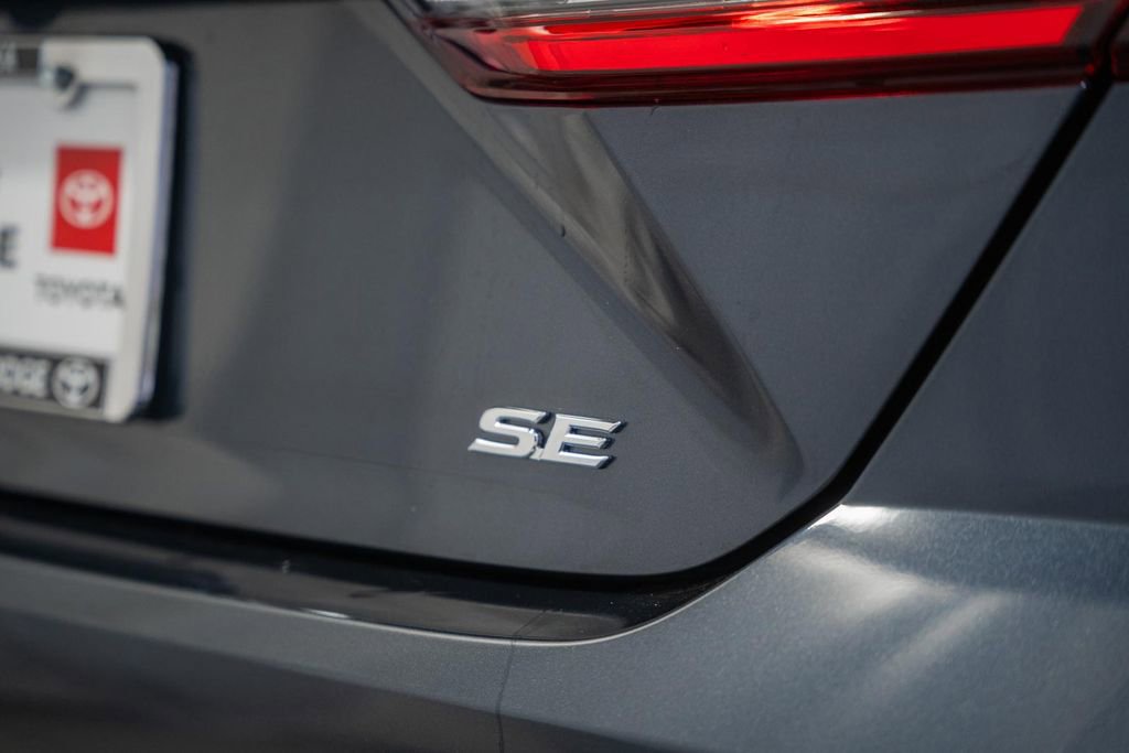New 2026 Toyota Camry SE FWD image 7