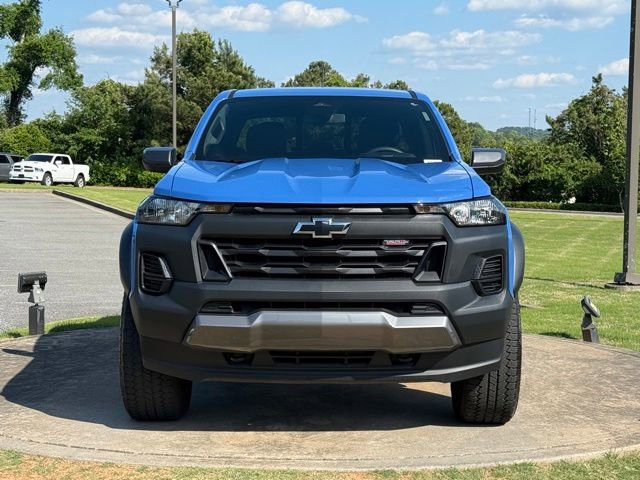 Used 2025 Chevrolet Colorado Trail Boss AWD/4WD image 2