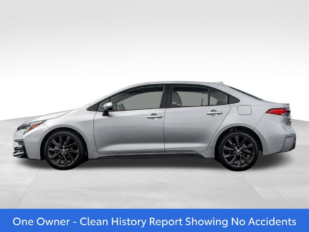 Used 2026 Toyota Corolla SE FWD image 4
