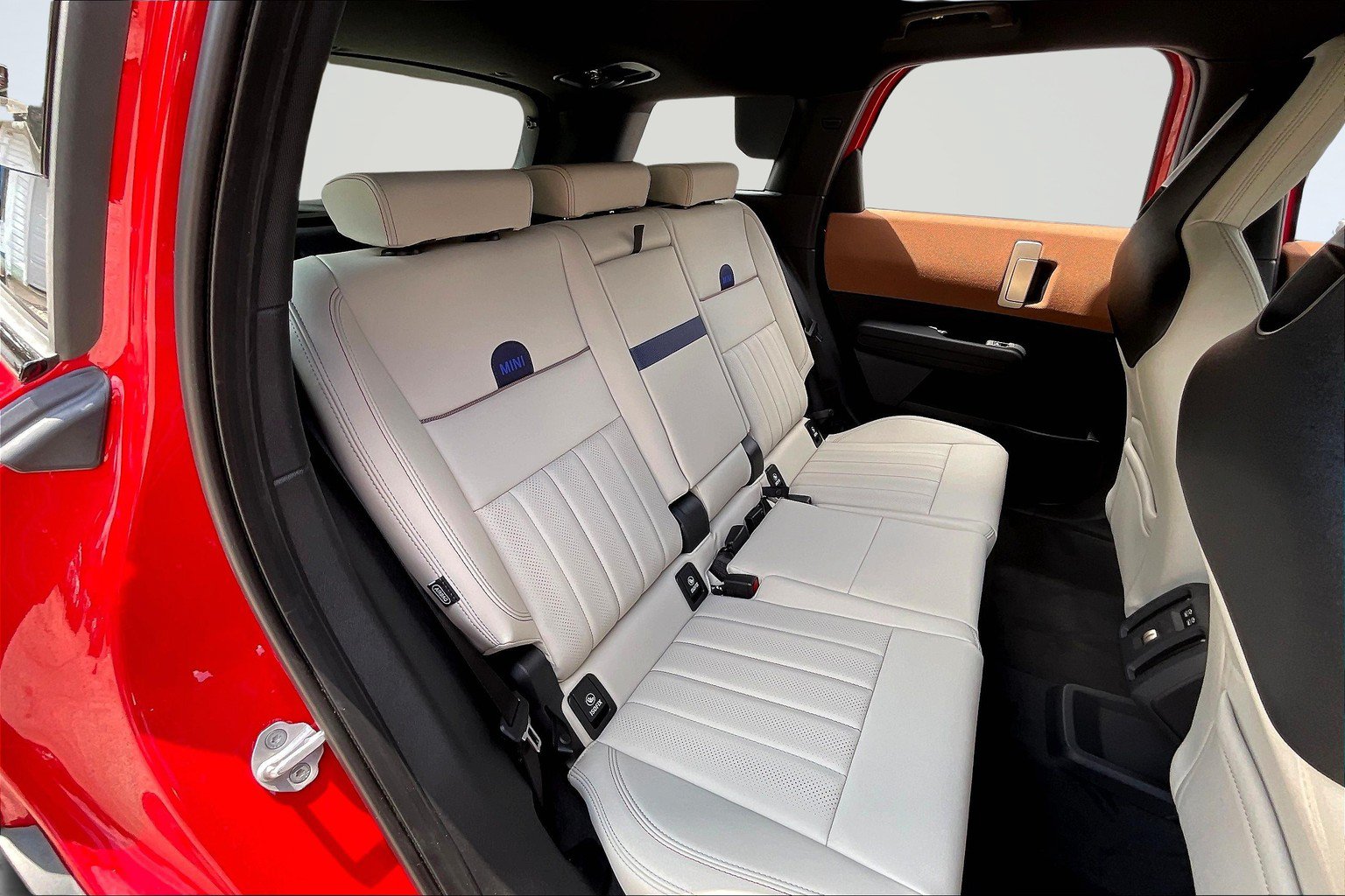 Certified 2025 MINI Cooper Countryman S AWD/4WD image 10