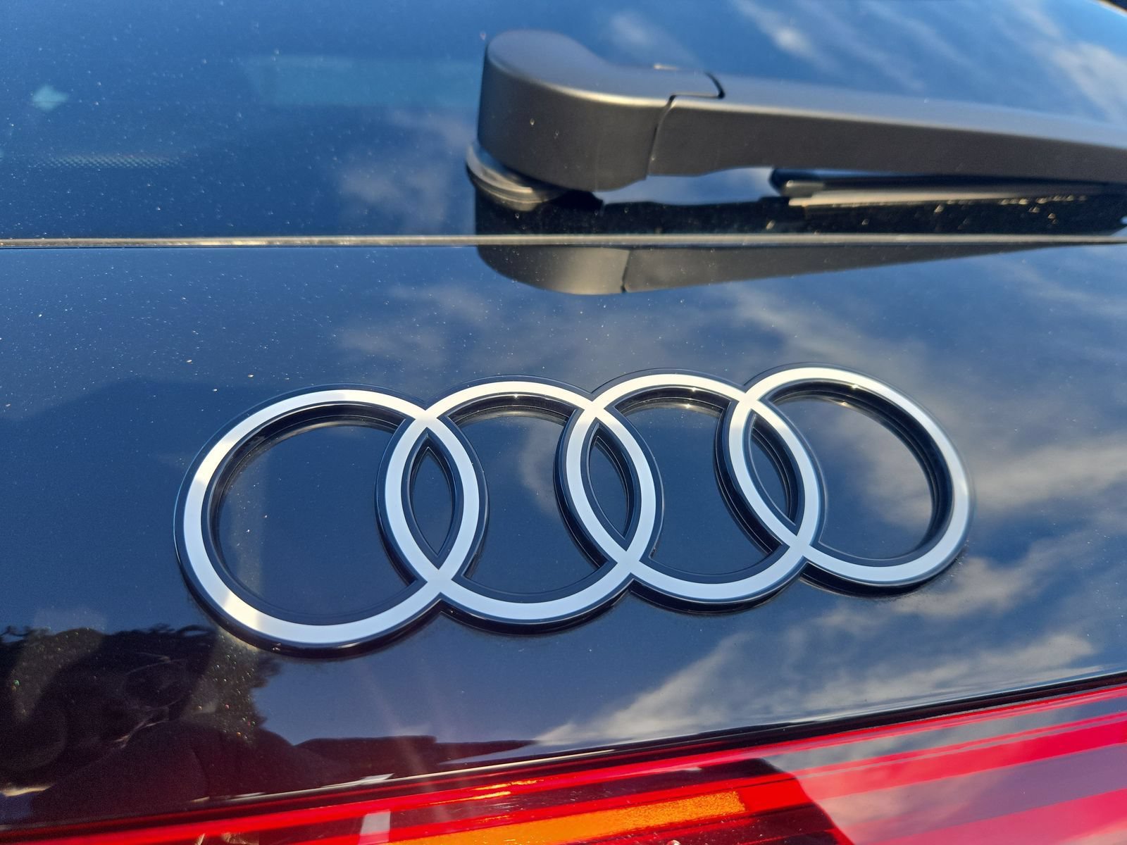Certified 2025 Audi Q5 Premium Plus w/ Premium Plus AWD/4WD image 12