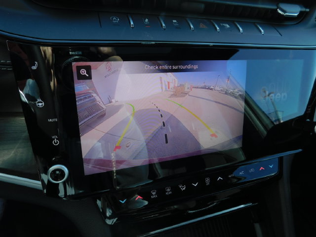 New 2026 Jeep Grand Cherokee Altitude AWD/4WD image 17