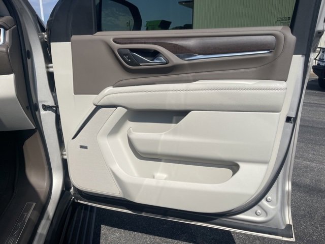 Used 2021 GMC Yukon Denali w/ Denali Premium Package image 13