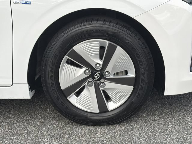 Used 2020 Hyundai Ioniq Blue FWD image 16