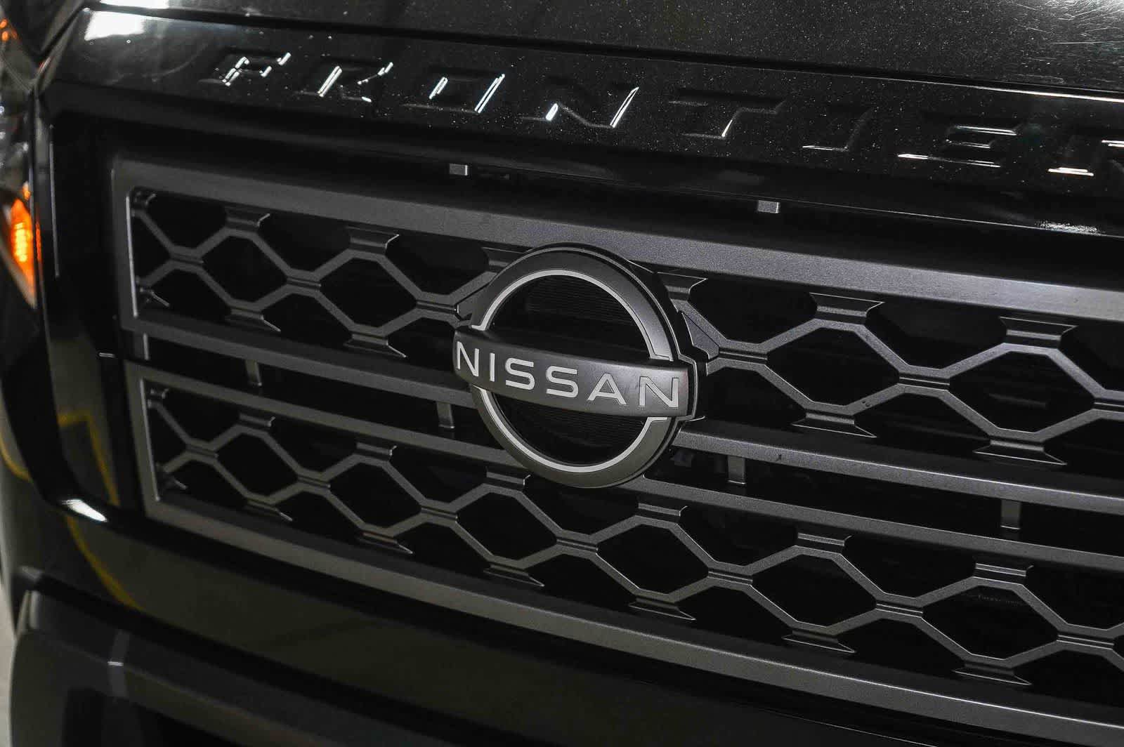 Used 2024 Nissan Frontier SV image 5
