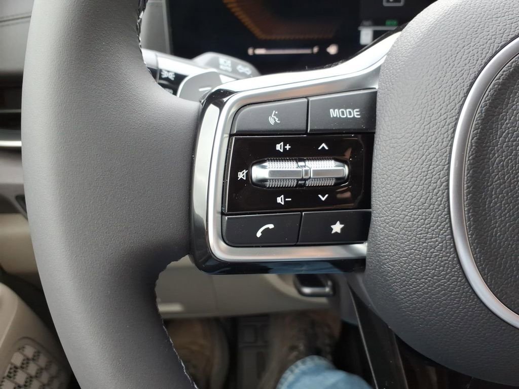 New 2026 Kia Carnival EX image 27