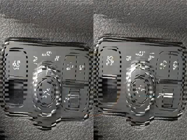 Used 2021 Mercedes-Benz Sprinter 2500 image 35