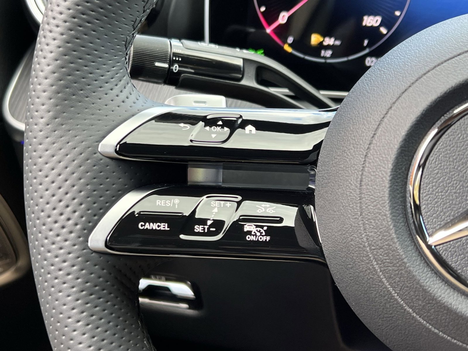 New 2026 Mercedes-Benz C 300 4MATIC Sedan image 30