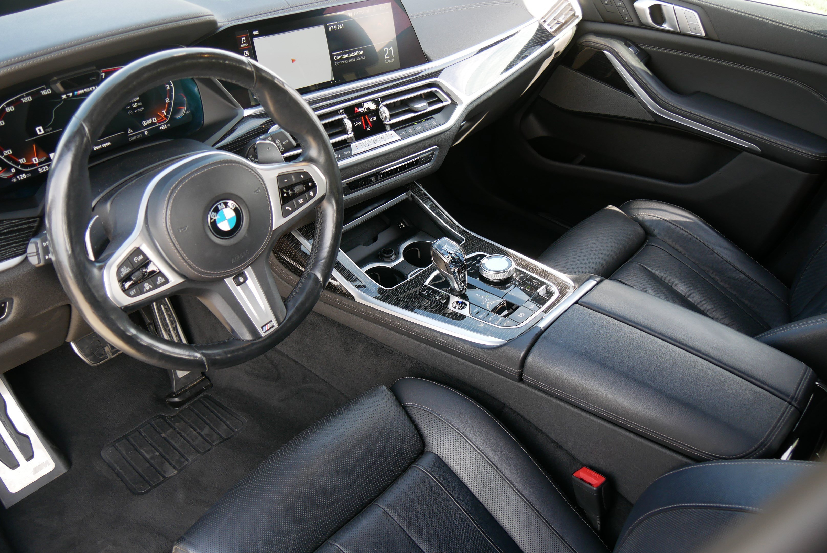 Used 2022 BMW X7 M50i AWD/4WD image 14