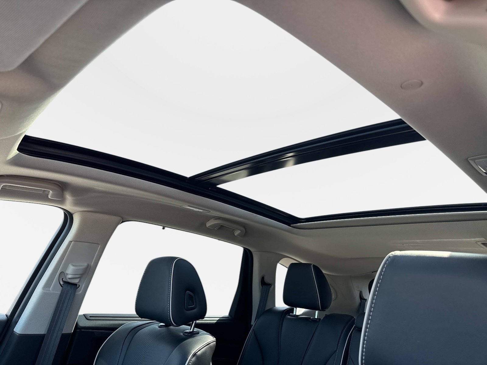 Certified 2024 Acura MDX SH-AWD w/ Advance Package image 21