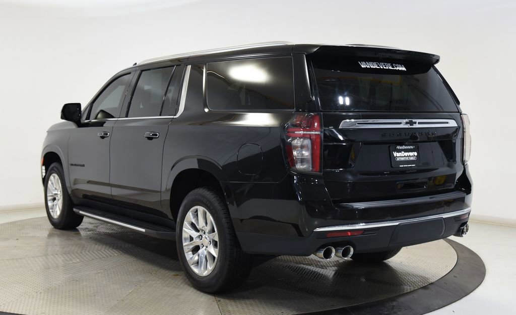 Used 2024 Chevrolet Suburban Premier AWD/4WD image 12