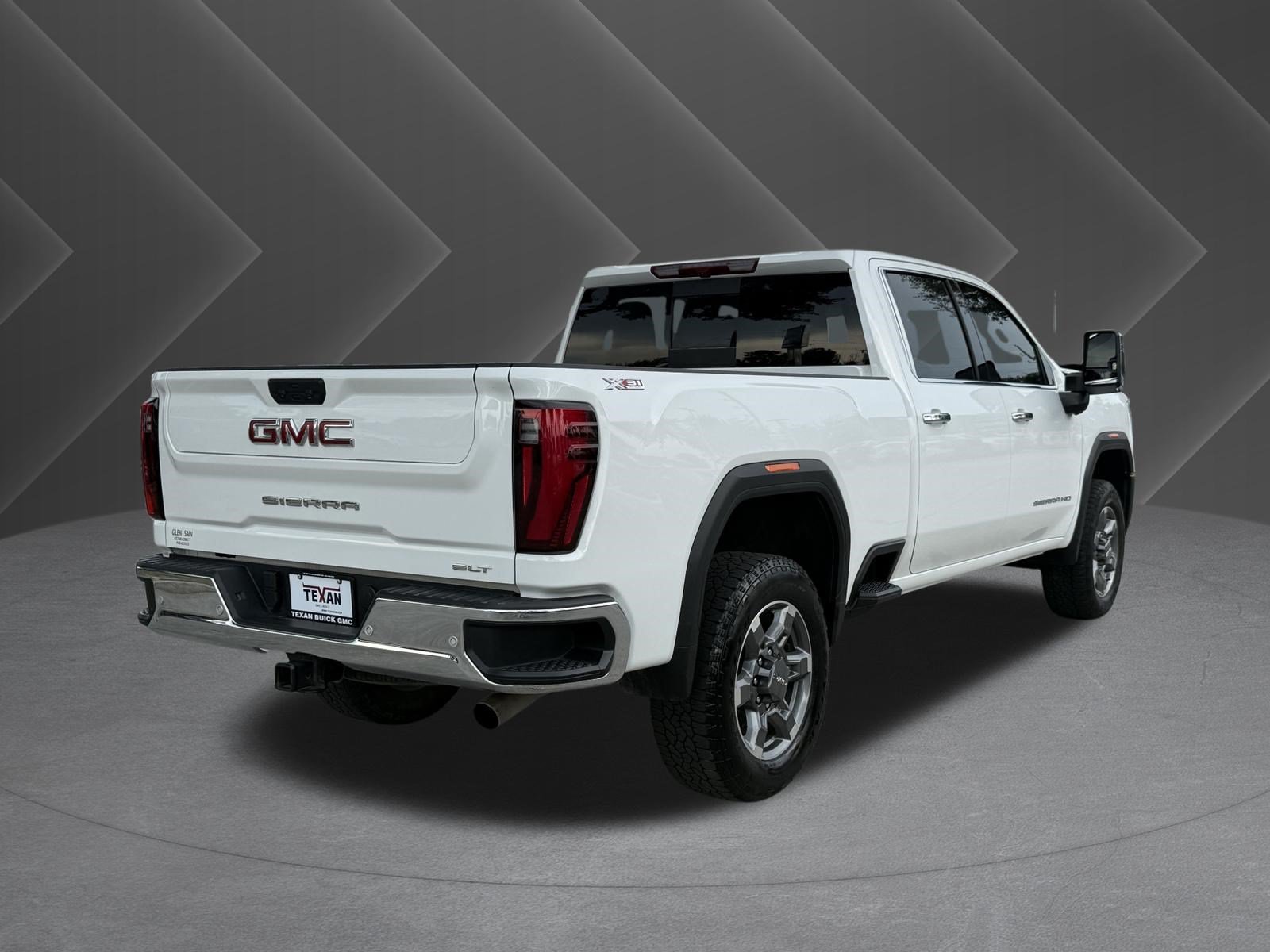 Used 2025 GMC Sierra 2500 SLT AWD/4WD image 5