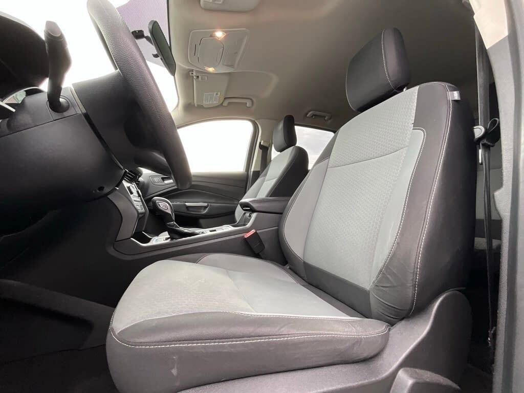 Used 2018 Ford Escape SE image 11