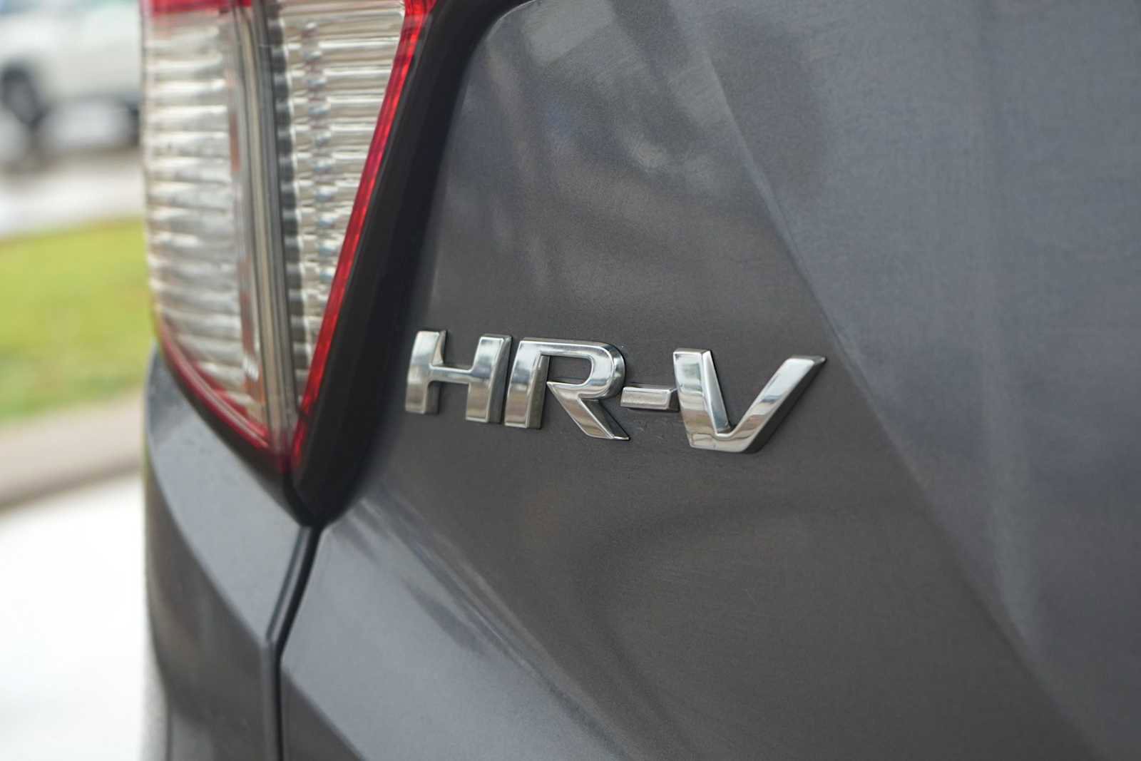 Used 2020 Honda HR-V LX image 8