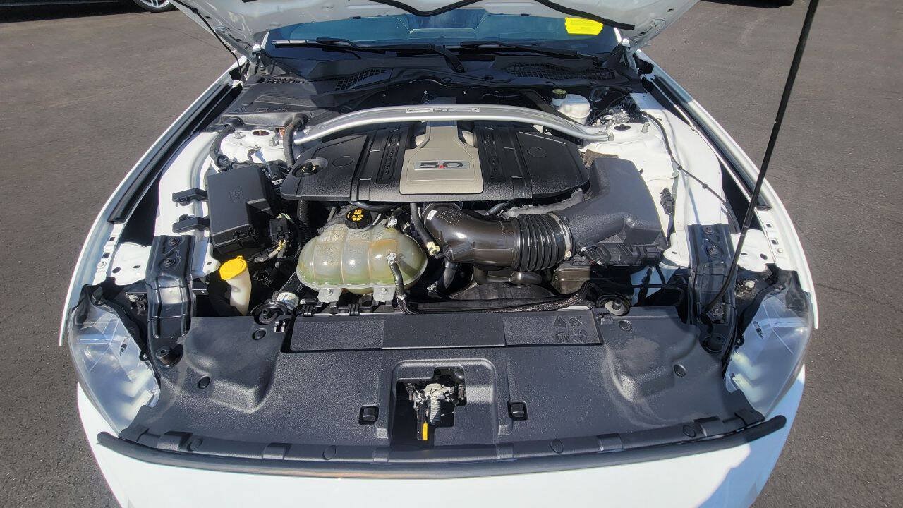 Used 2019 Ford Mustang GT Premium w/ Equipment Group 401A RWD image 31