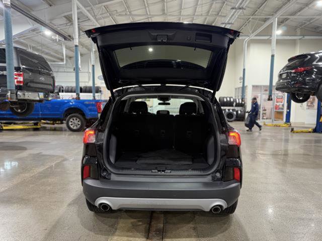 Certified 2022 Ford Escape SE w/ Convenience Package AWD/4WD image 5