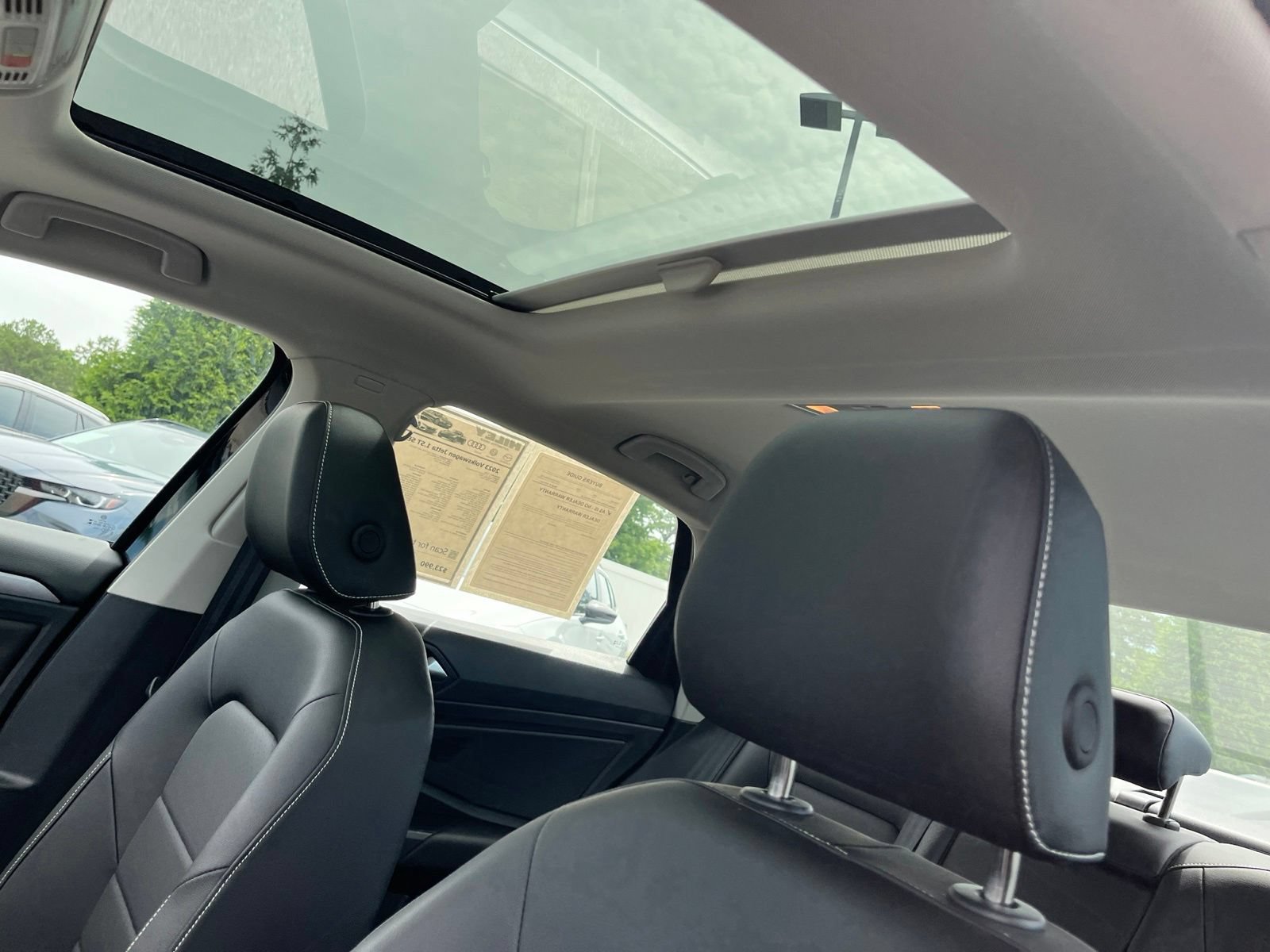 Used 2023 Volkswagen Jetta SE w/ Panoramic Sunroof Package FWD image 36