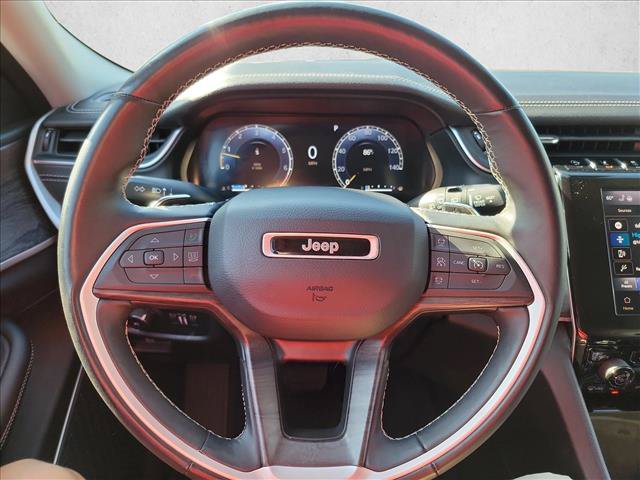 Used 2022 Jeep Grand Cherokee Limited AWD/4WD image 17
