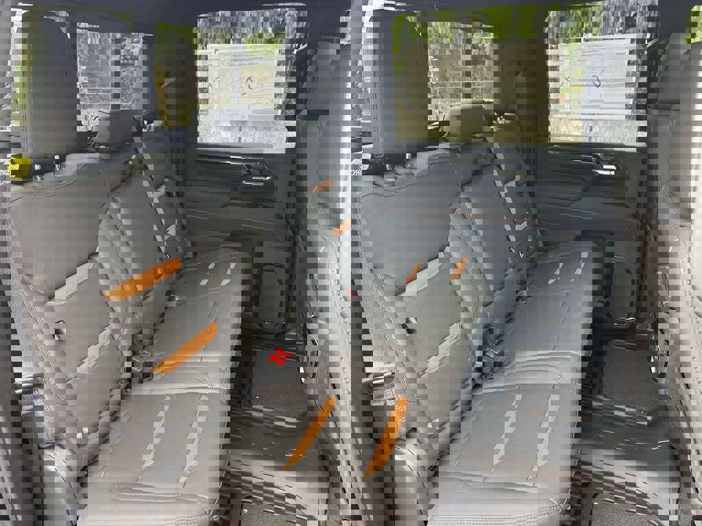 New 2026 GMC Sierra 2500 AT4 w/ AT4 Premium Plus Package image 28