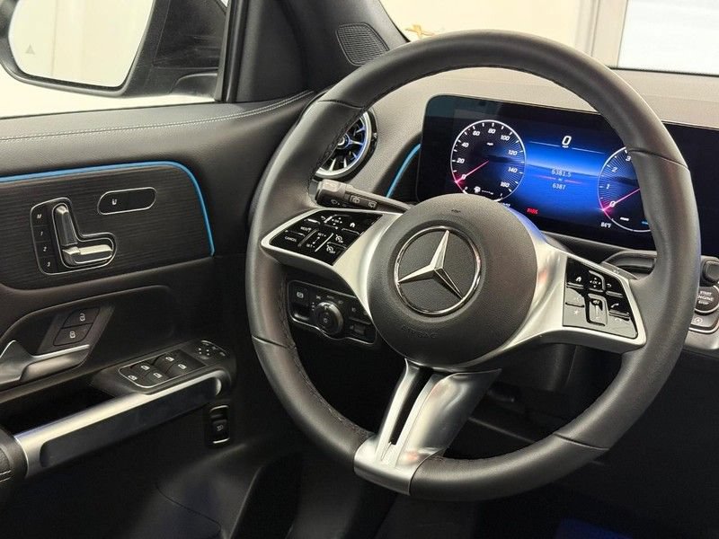 New 2026 Mercedes-Benz GLB 250 4MATIC image 12