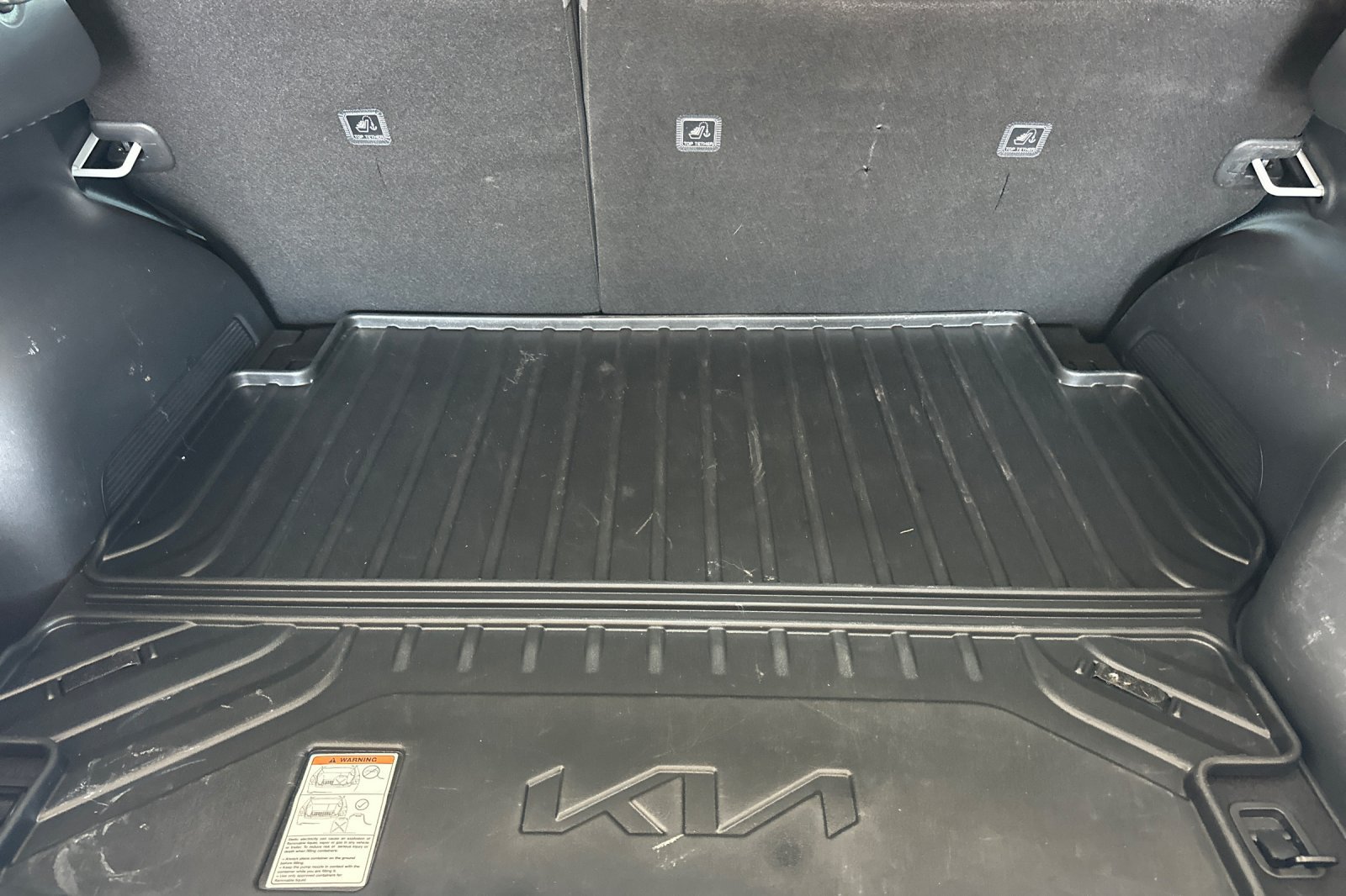 Used 2023 Kia Niro EX w/ EX Cold Weather Package FWD image 15