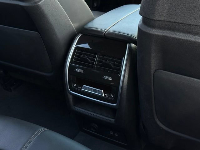 Used 2024 BMW X5 xDrive40i w/ Premium Package AWD/4WD image 24