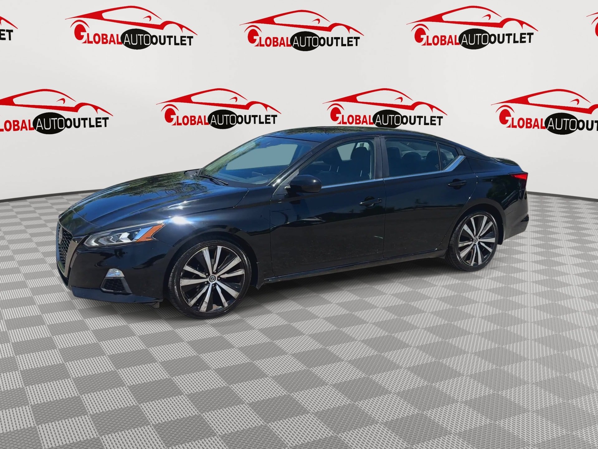 Used 2021 Nissan Altima 2.5 SR FWD image 4