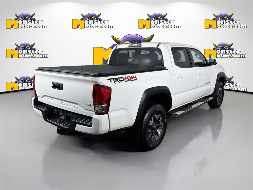 Used 2017 Toyota Tacoma TRD Off-Road image 5