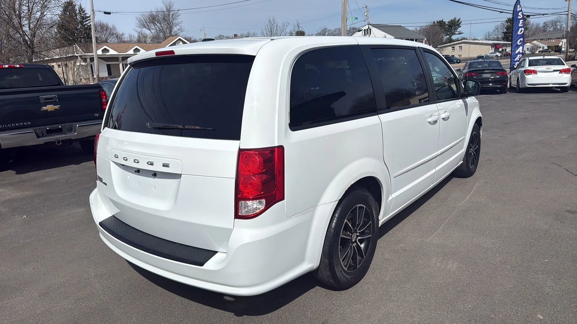 Used 2015 Dodge Grand Caravan SE w/ Quick Order Package 29E SE image 9