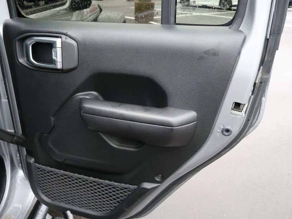 Used 2020 Jeep Wrangler Unlimited Rubicon image 15