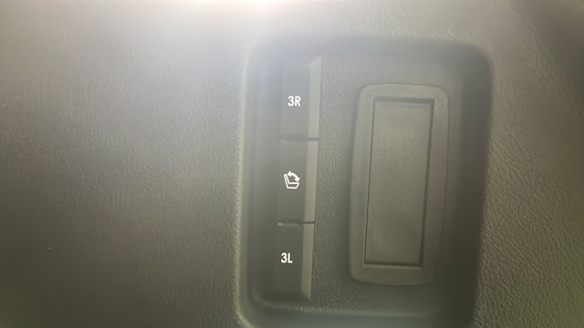 Used 2025 Lincoln Aviator Reserve AWD/4WD image 28