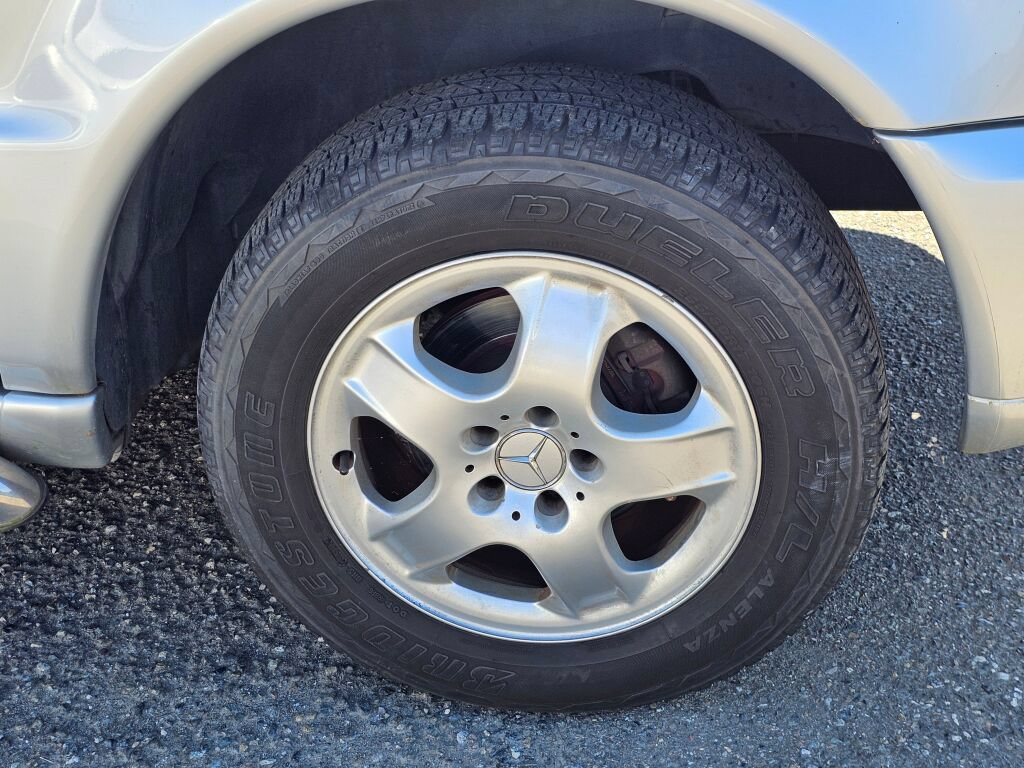 Used 2003 Mercedes-Benz ML 320 4MATIC image 9