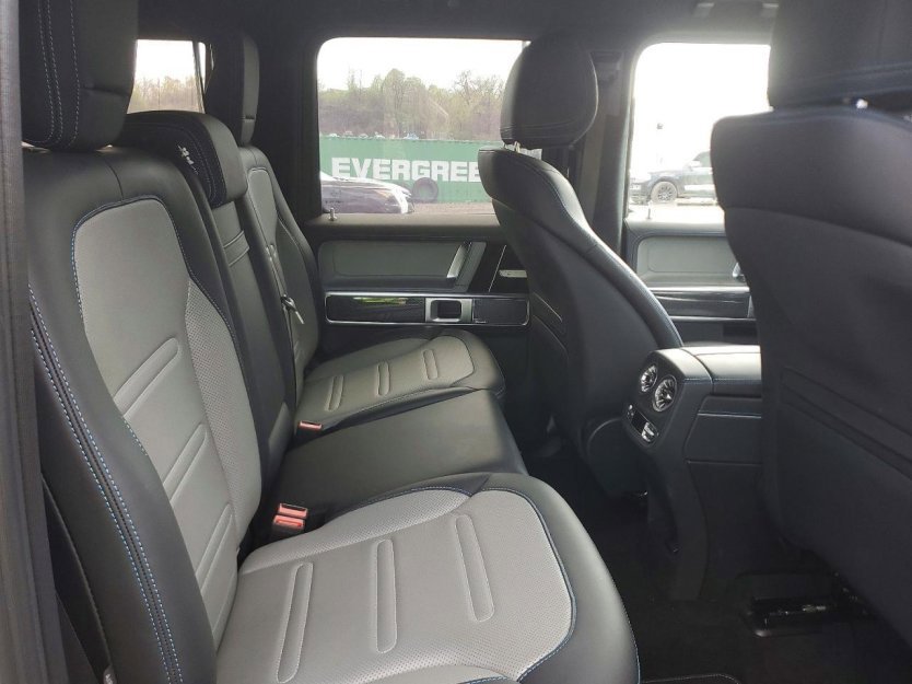 Used 2025 Mercedes-Benz G 580 w/ EQ Technology image 9