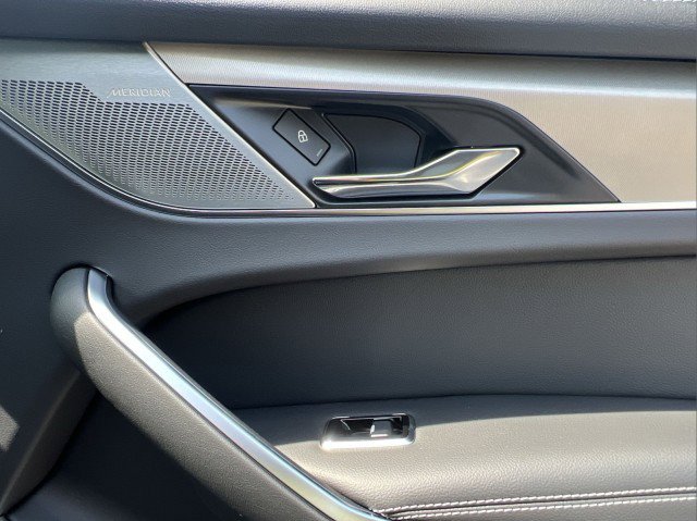 New 2026 Jaguar F-PACE R-Dynamic S image 26